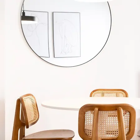 Historic Center River View Balcony דירה *