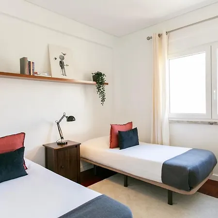 Historic Center River View Balcony Апартаменты