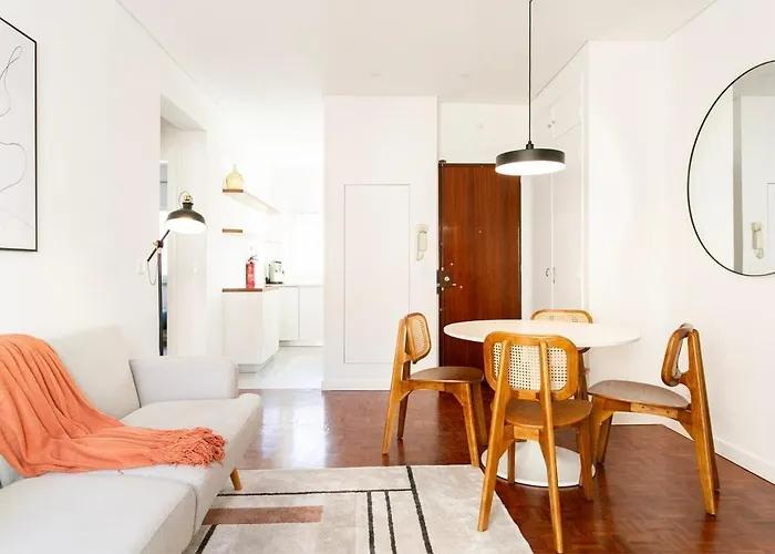 Historic Center River View Balcony *