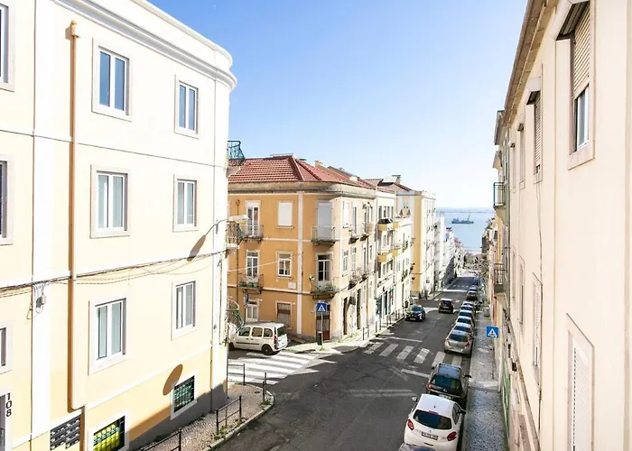 Historic Center River View Balcony *