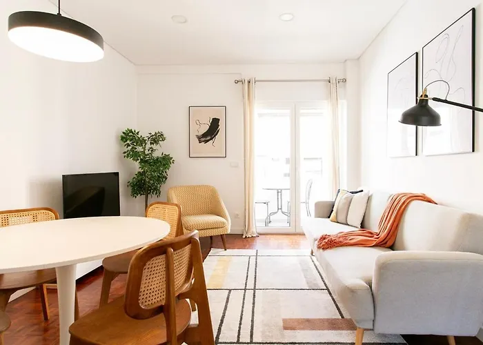 Historic Center River View Balcony *